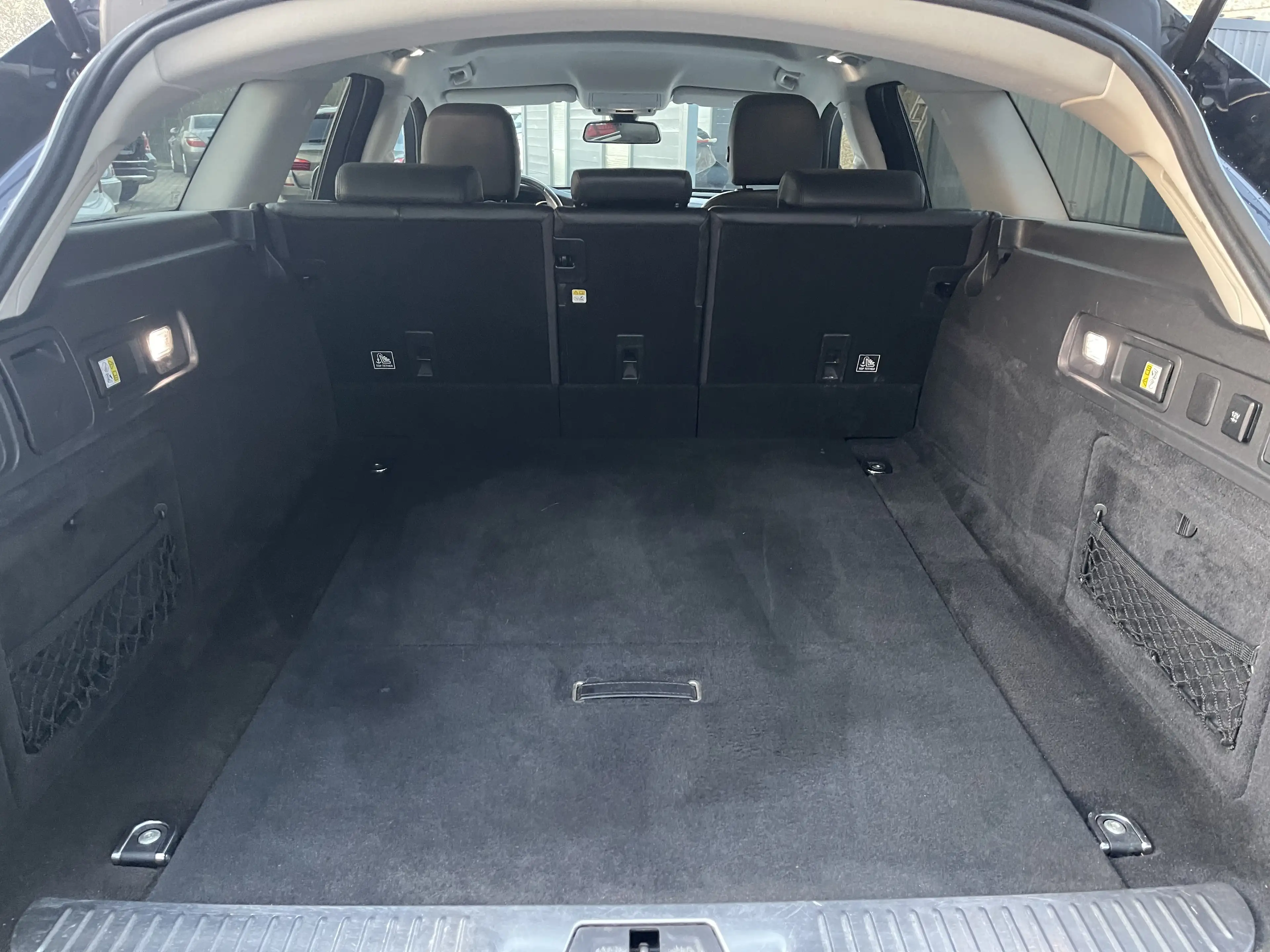 Jaguar XF Sportbrake 20d Automatik Voll Schwarz 2Hand Euro 6 — photo 20