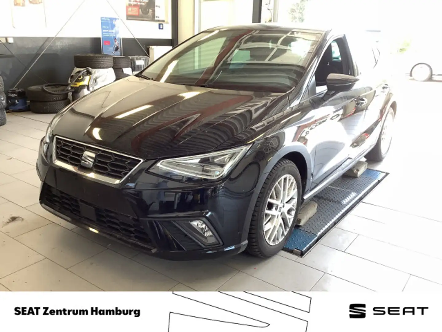 SEAT Ibiza 1.0 TSI FR DSG Kamera Navi LED Kessy PDC Schwarz - 1