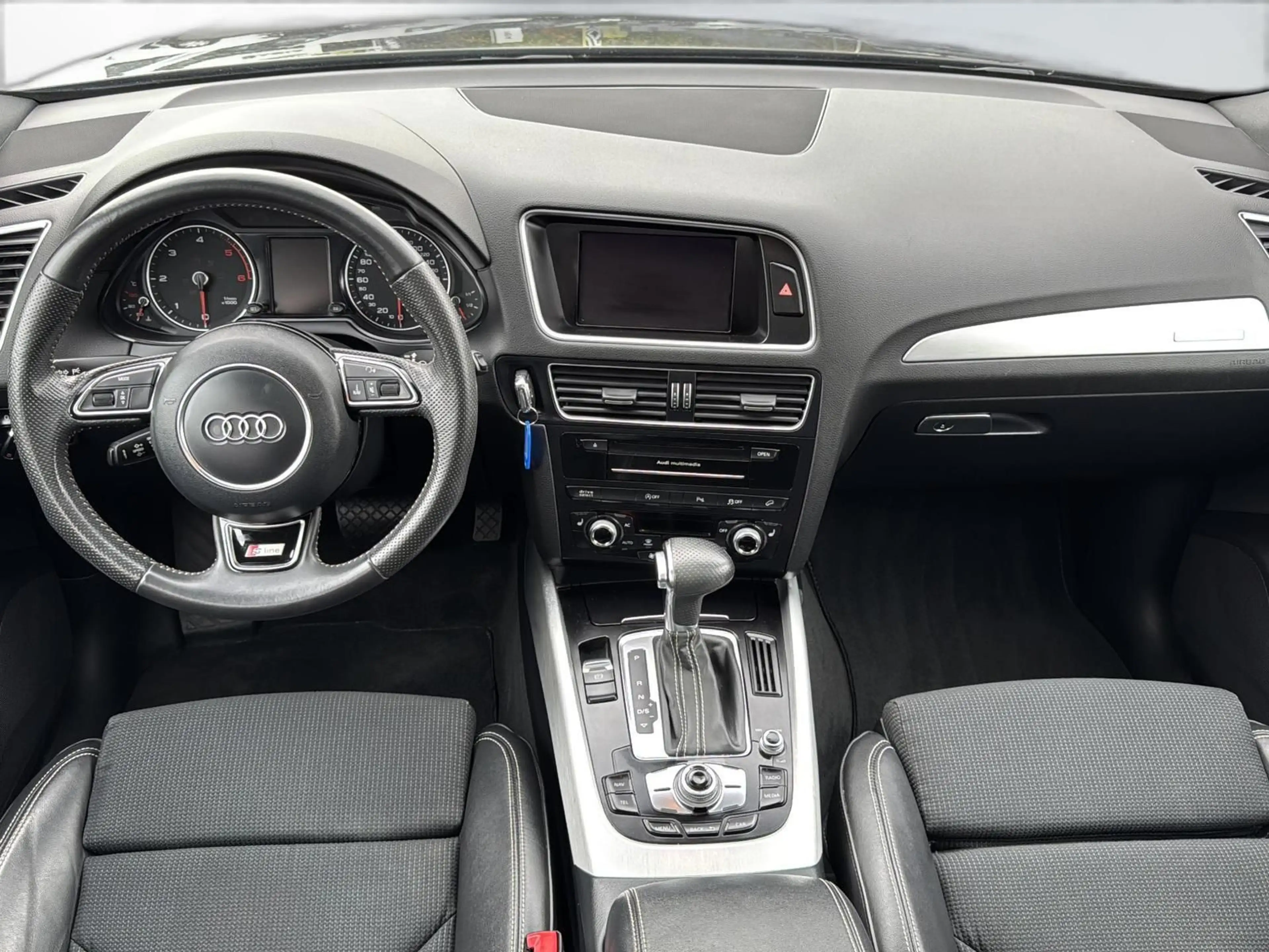 Audi Q5 2.0TDi quattro S-Line Pano StHz R.-Kamera AHK — photo 12