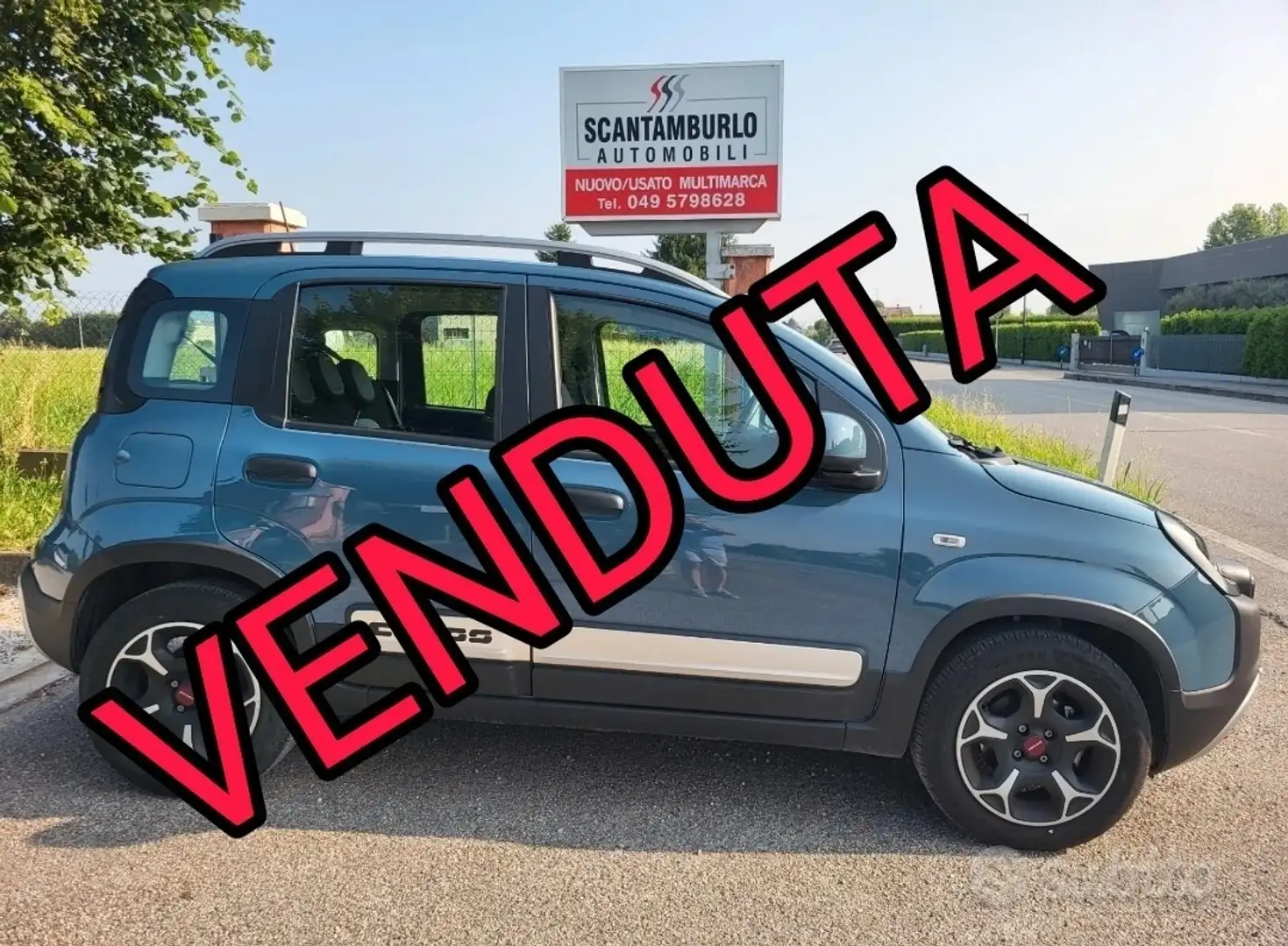 Fiat Panda 1.0 FireFly S&S Hybrid CROSS Gris - 1