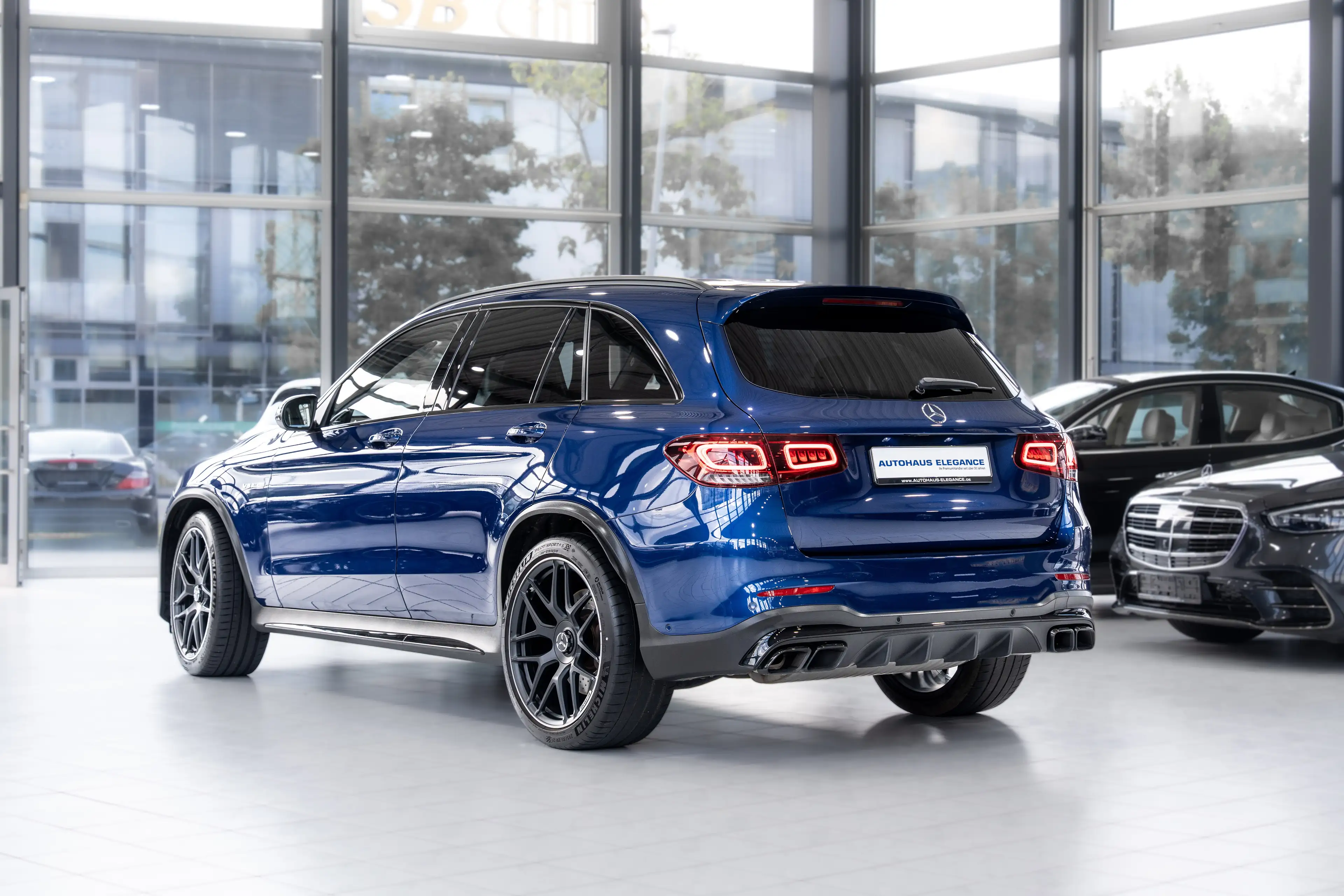 Mercedes-Benz GLC 63 AMG 4Matic*SCHALENSITZE*LIFT*NIGHT*LEDER* — photo 3