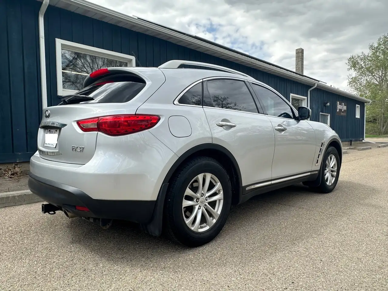 Infiniti FX снимка Infiniti FX