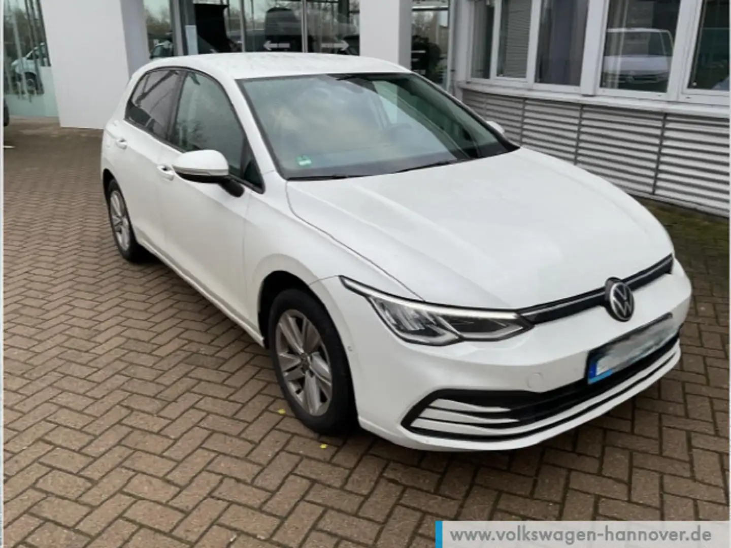 Volkswagen Golf VIII 1.5 eTSI DSG Life Navi LED DigCockpit Weiß - 2
