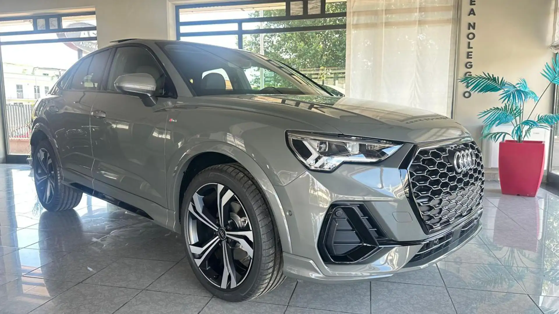 Audi Q3 SPB 35 TDI S tronic S line edition Grigio - 1
