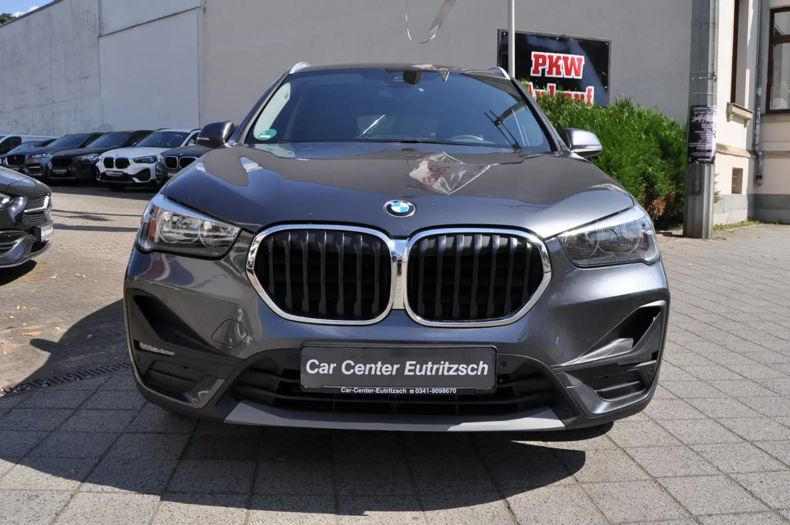 BMW X1 xDrive 25e Hybrid NAVI Sitzheizung DAB Grigio - 2