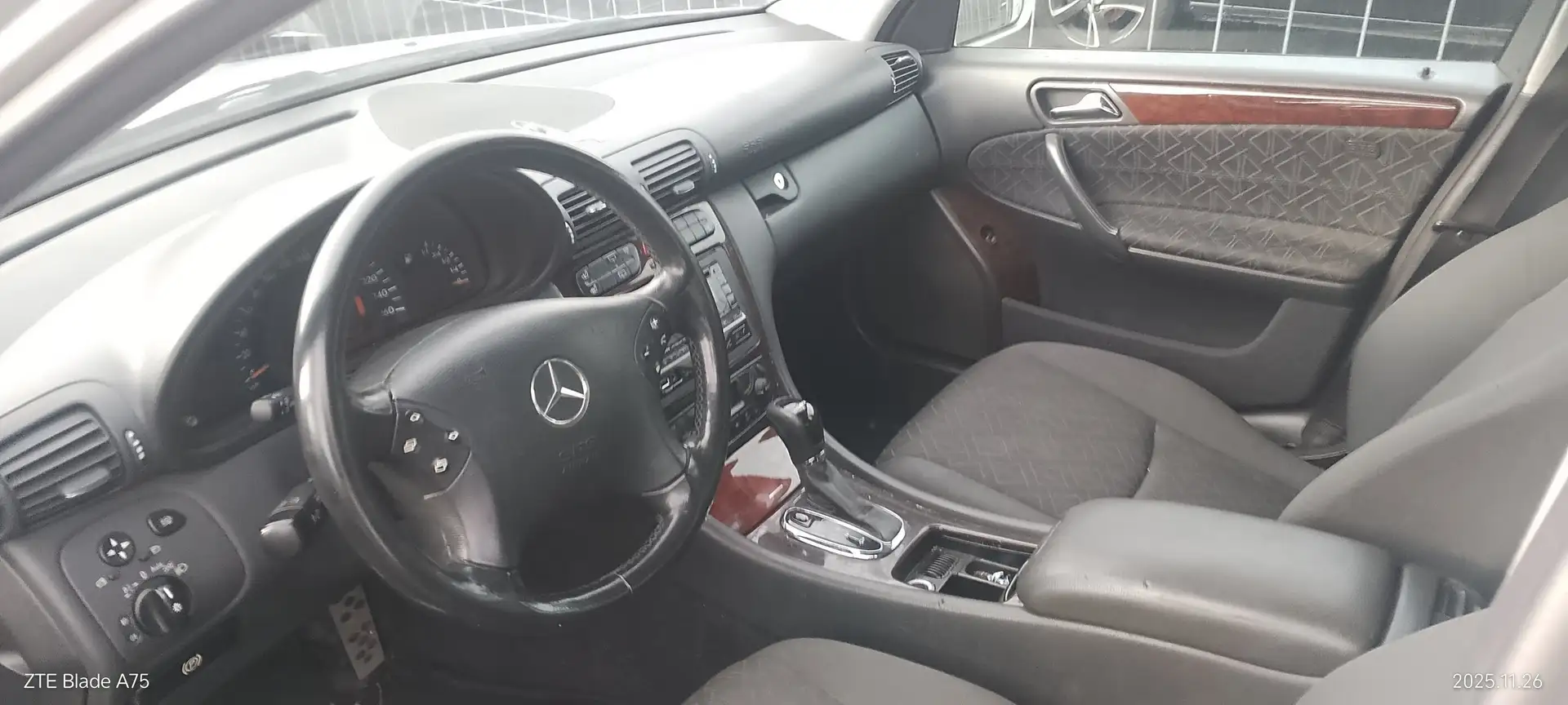 Mercedes-Benz C 200 - 1