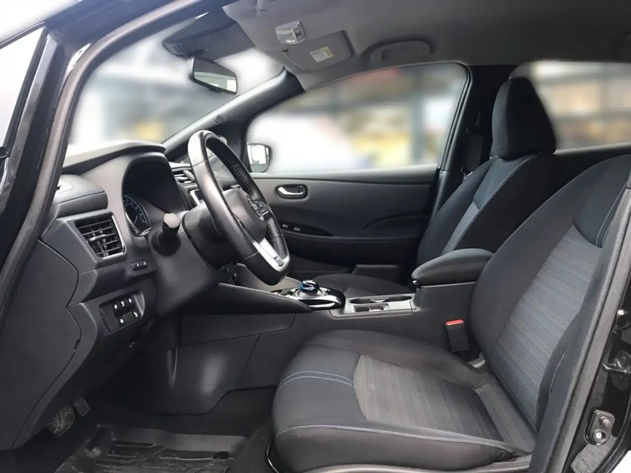 Nissan LEAF 40 kWh N-Connecta, миниатюра 7