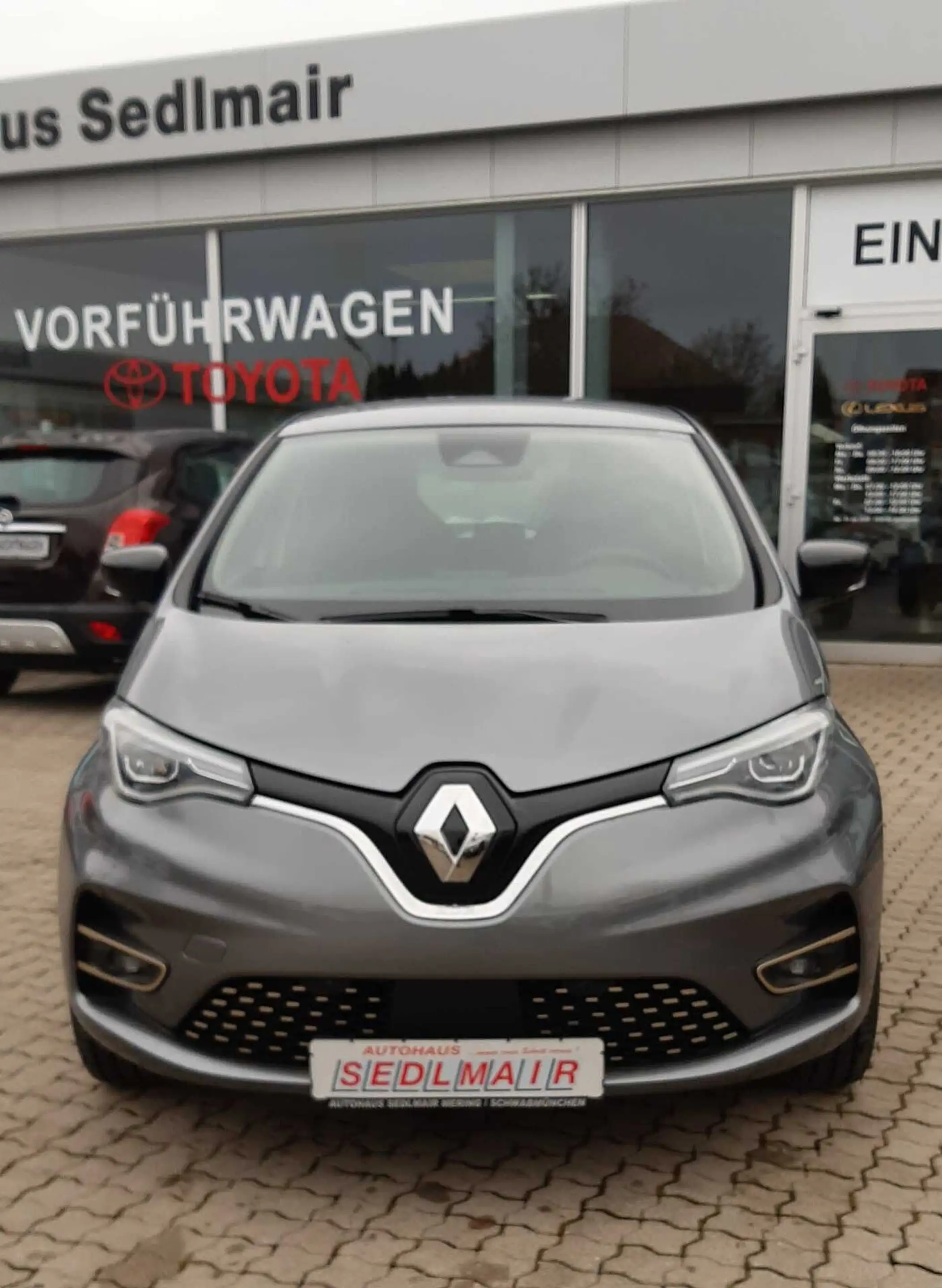 Renault ZOE Iconic EV50 135hp CCS, WiPa, Navi — photo 2