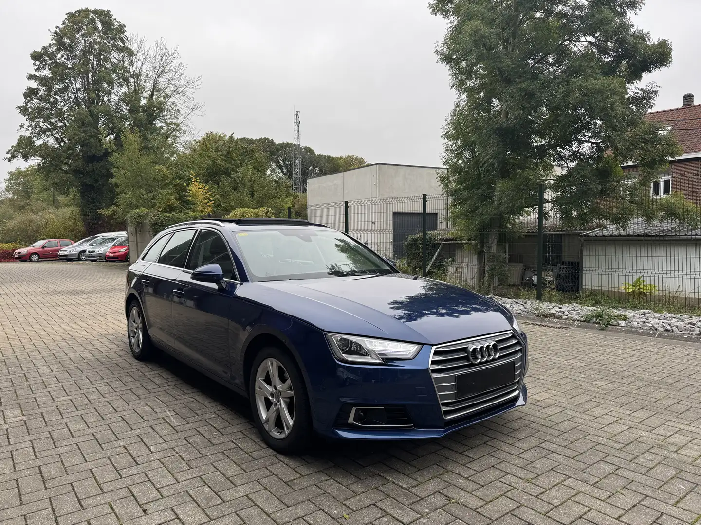 Audi A4 Avant 1.4 TFSI S tronic PANORAMA XENON FULL OPTION - 2