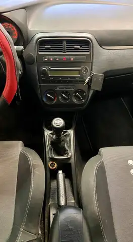 Fiat Grande Punto view 3