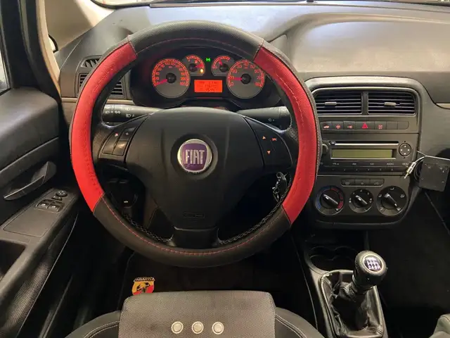 Fiat Grande Punto view 2