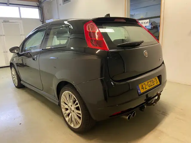Fiat Grande Punto view 8