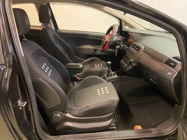 Fiat Grande Punto view 9