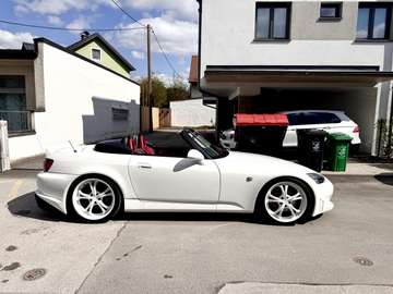 S2000