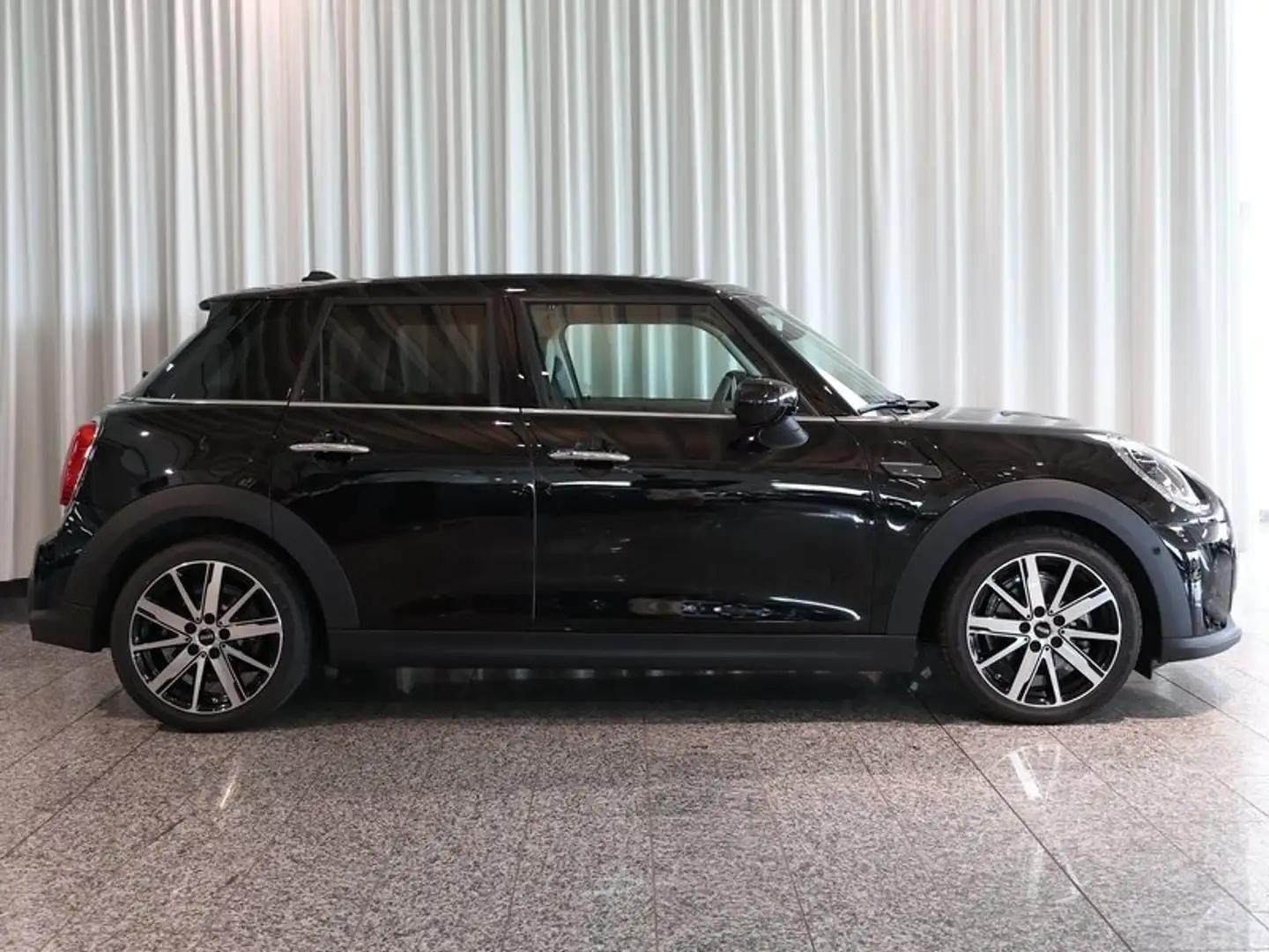 MINI One 5-Türer LED LKHZ 17Zoll Navi Schwarz - 2