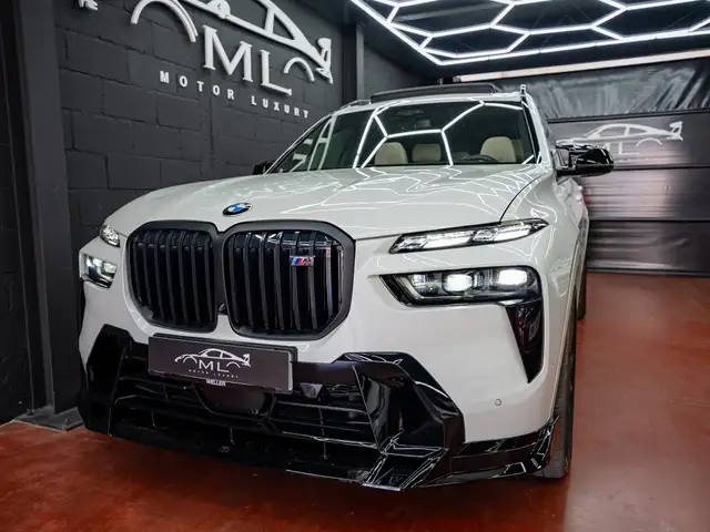 BMW X7 M60iA M Sport Pro