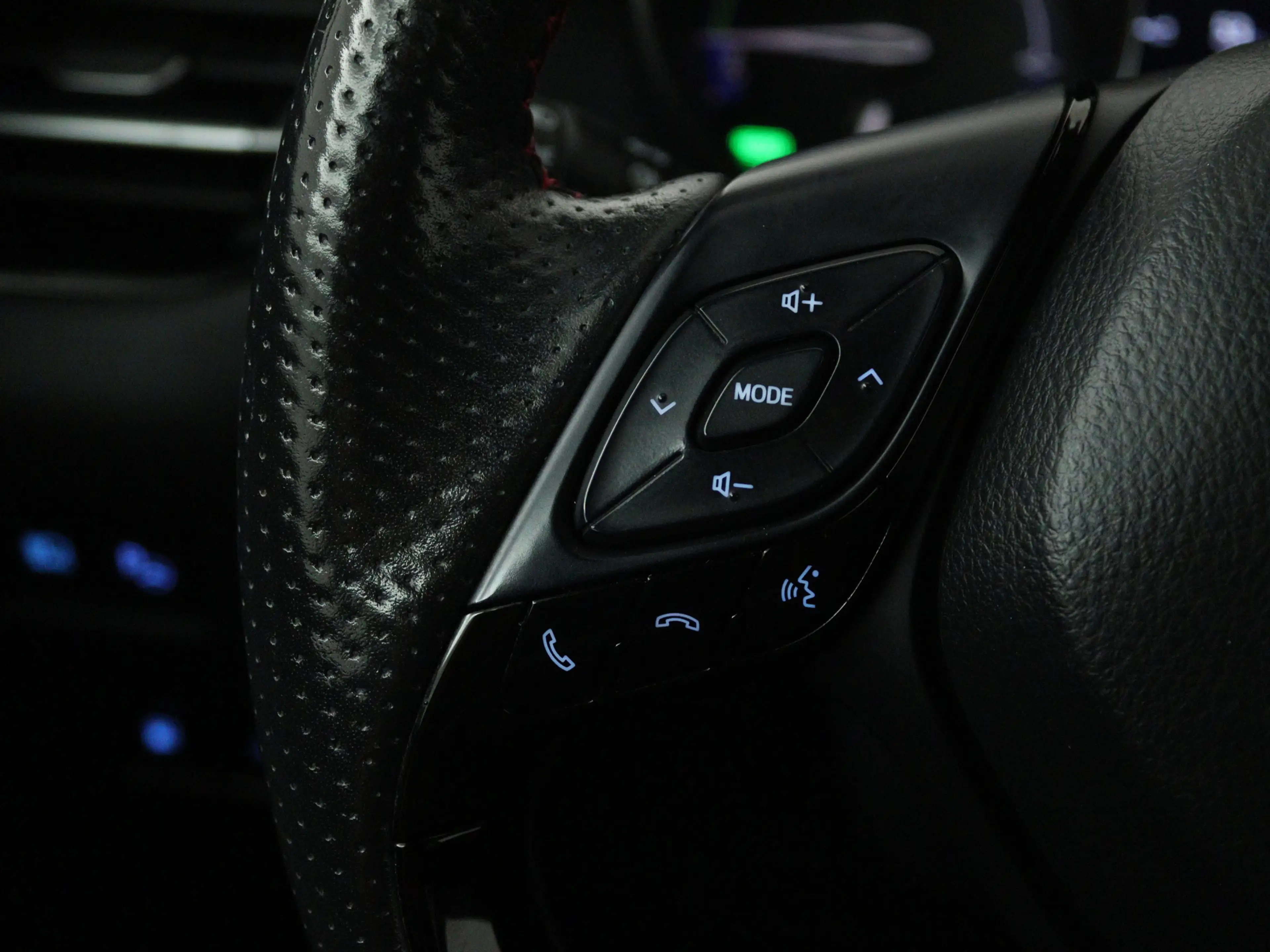Toyota C-HR 1.8 Hybrid GR-Sport | Navigatie | PDC | Stuur-Stoe — photo 11