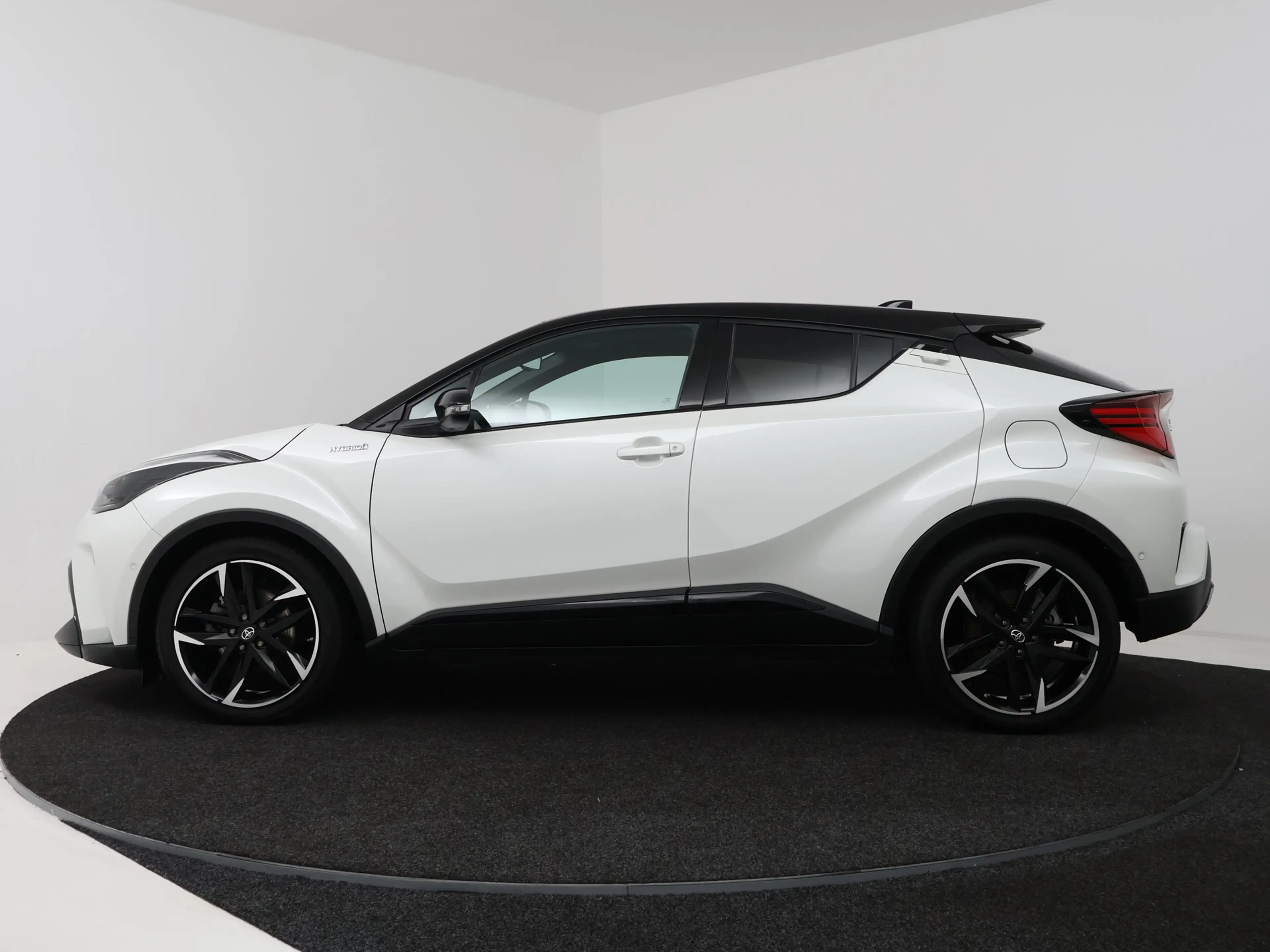Toyota C-HR 1.8 Hybrid GR-Sport | Navigatie | PDC | Stuur-Stoe — photo 3