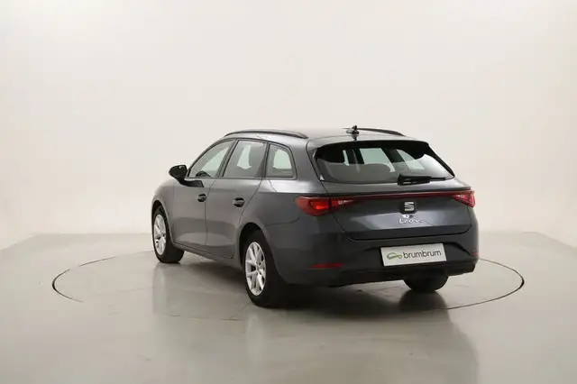 SEAT Leon view 3