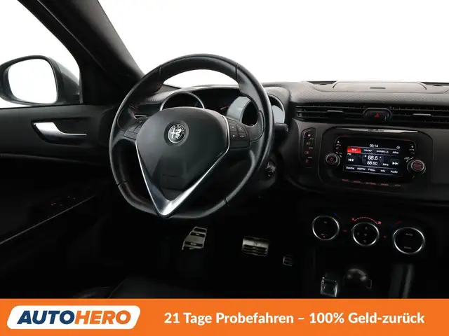 Alfa Romeo Giulietta view 13
