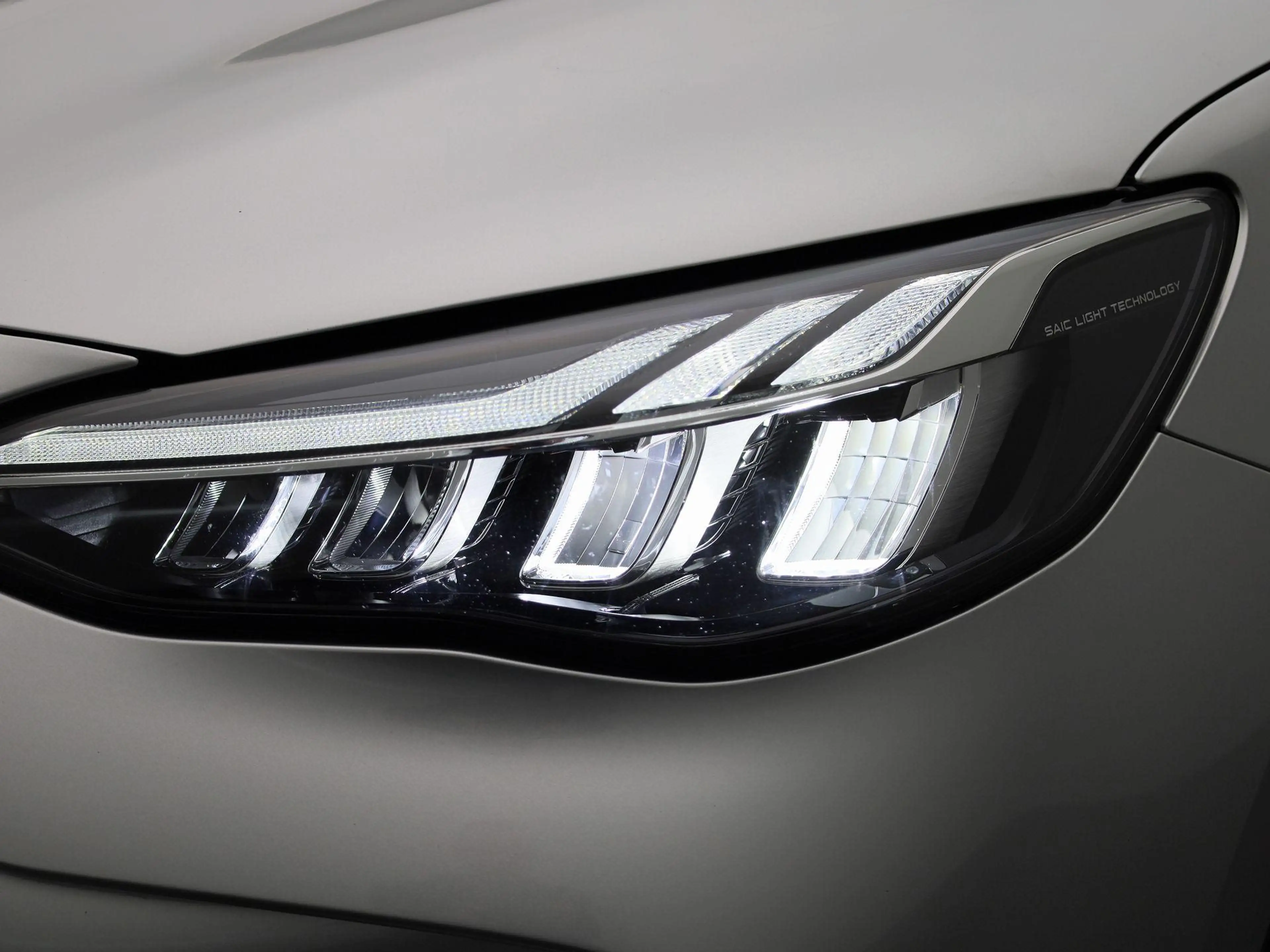 MG EHS 1.5 TGDI PHEV Aut. Comfort | Navi | Camera | Leder — photo 13