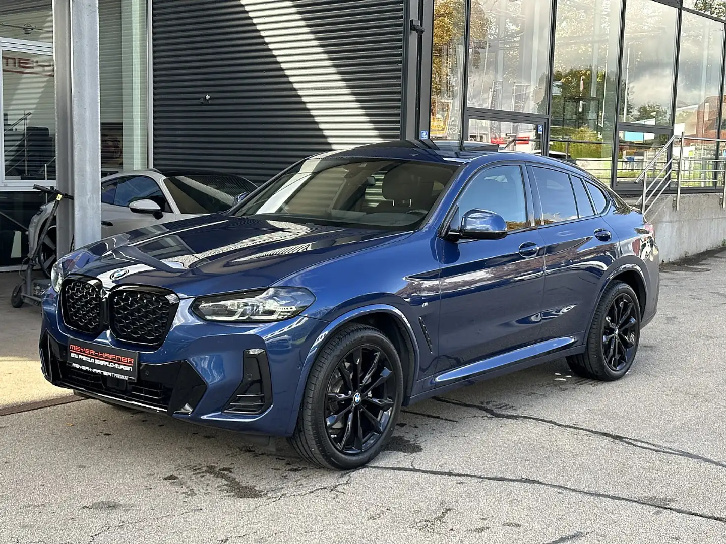 BMW X4 xDrive 20d M-Paket Aut. / AHK / Pano / Head Up Blau - 1