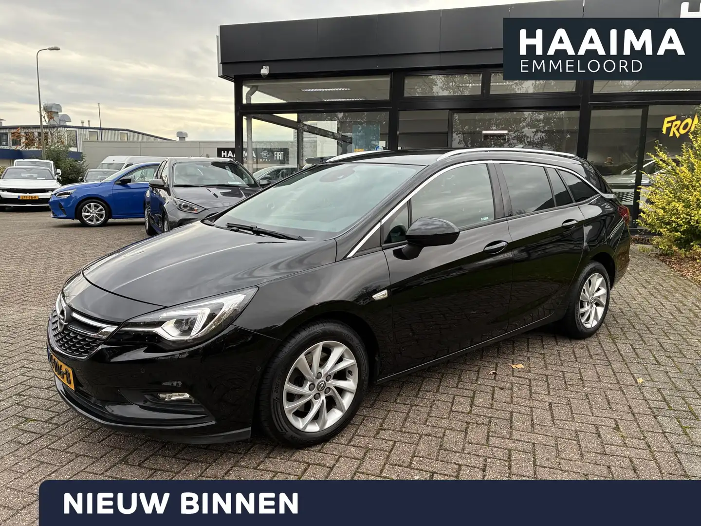 Opel Astra Sports Tourer 1.6 CDTI Innovation | Climate contro Zwart - 1