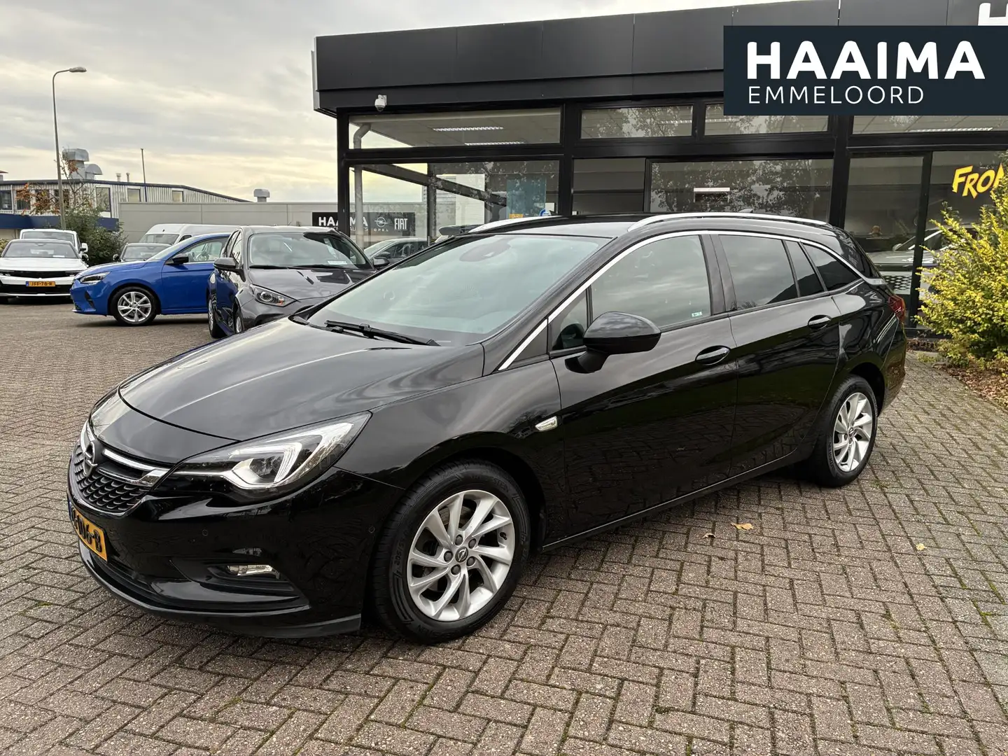 Opel Astra Sports Tourer 1.6 CDTI Innovation | Climate contro Noir - 1