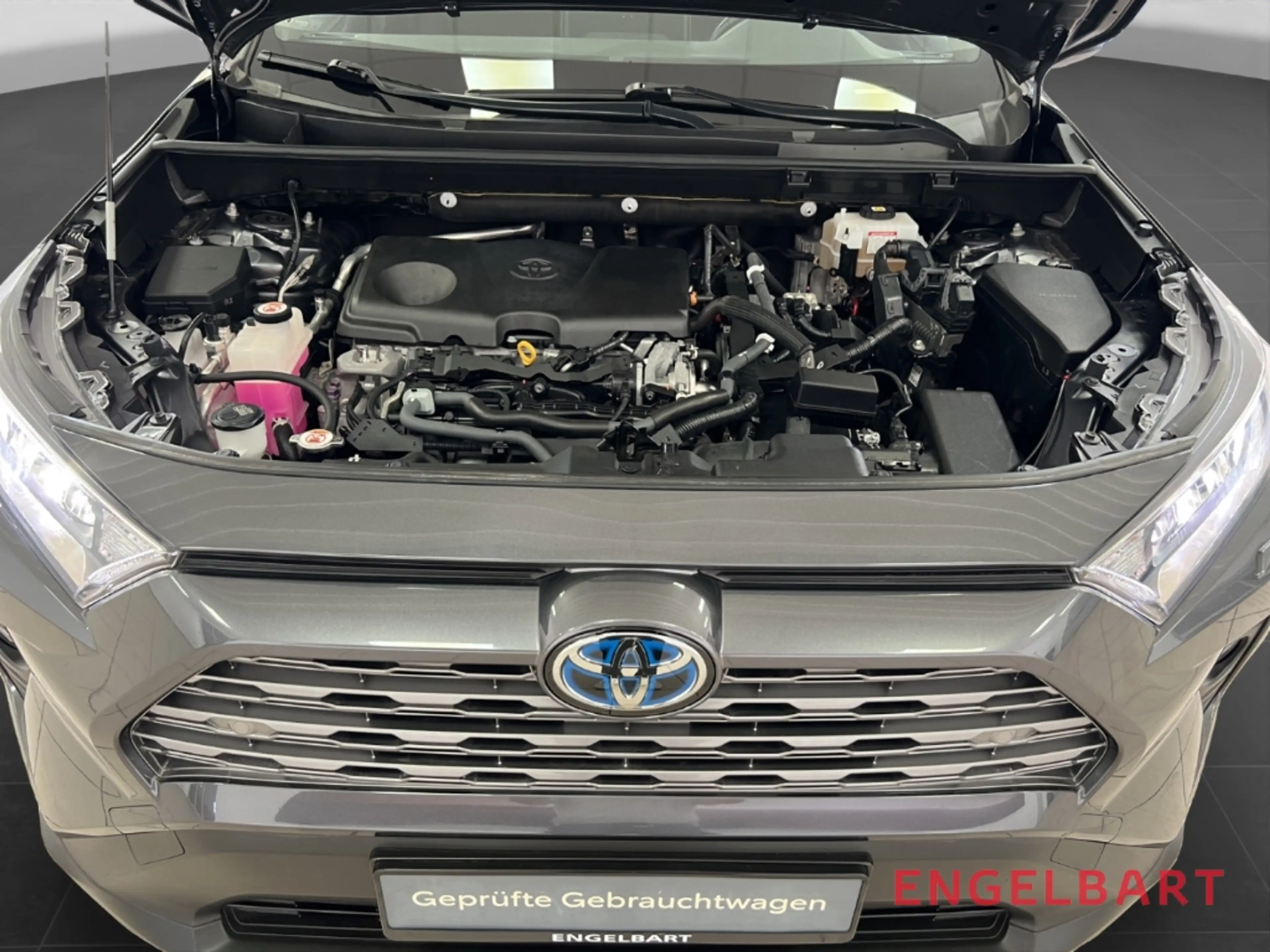 Toyota RAV 4 2.5 Hybrid Team Deutschland AHK abnehmbar — photo 14