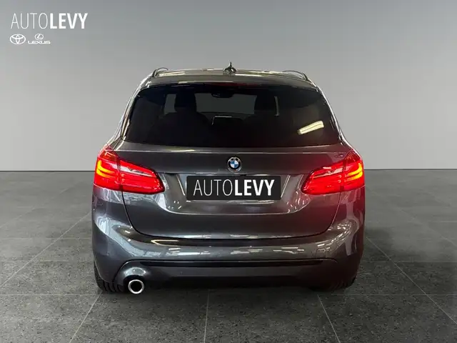 BMW 2 Series view 5