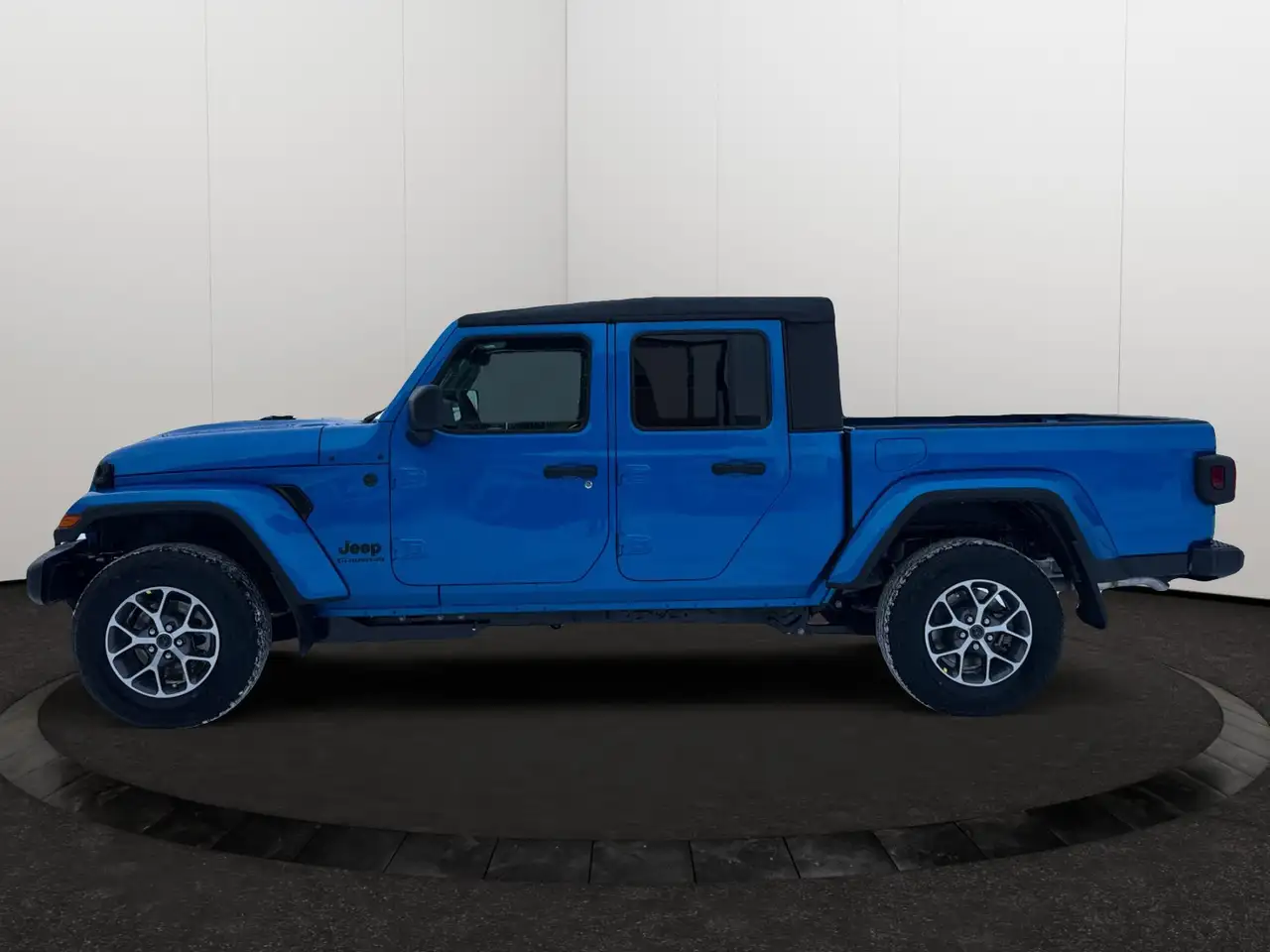 Jeep Gladiator снимка Jeep Gladiator