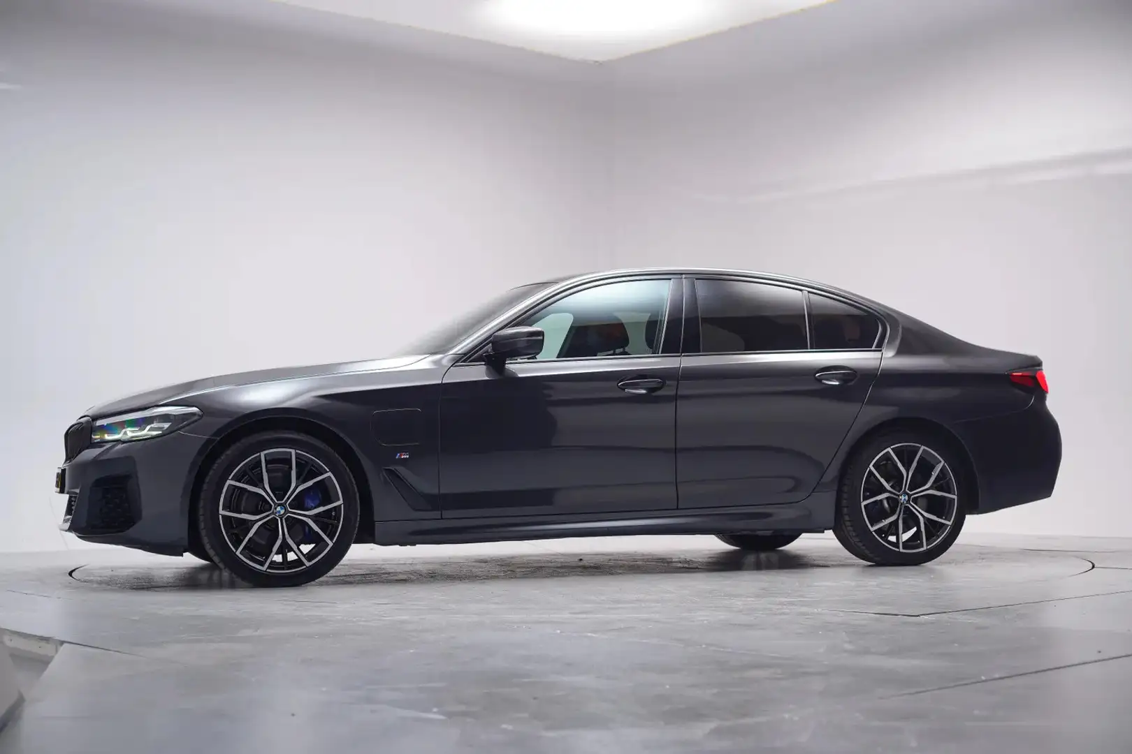 BMW 530 5-serie 530e M Sport Shadow [ Leder Live-cockpit p Gris - 2