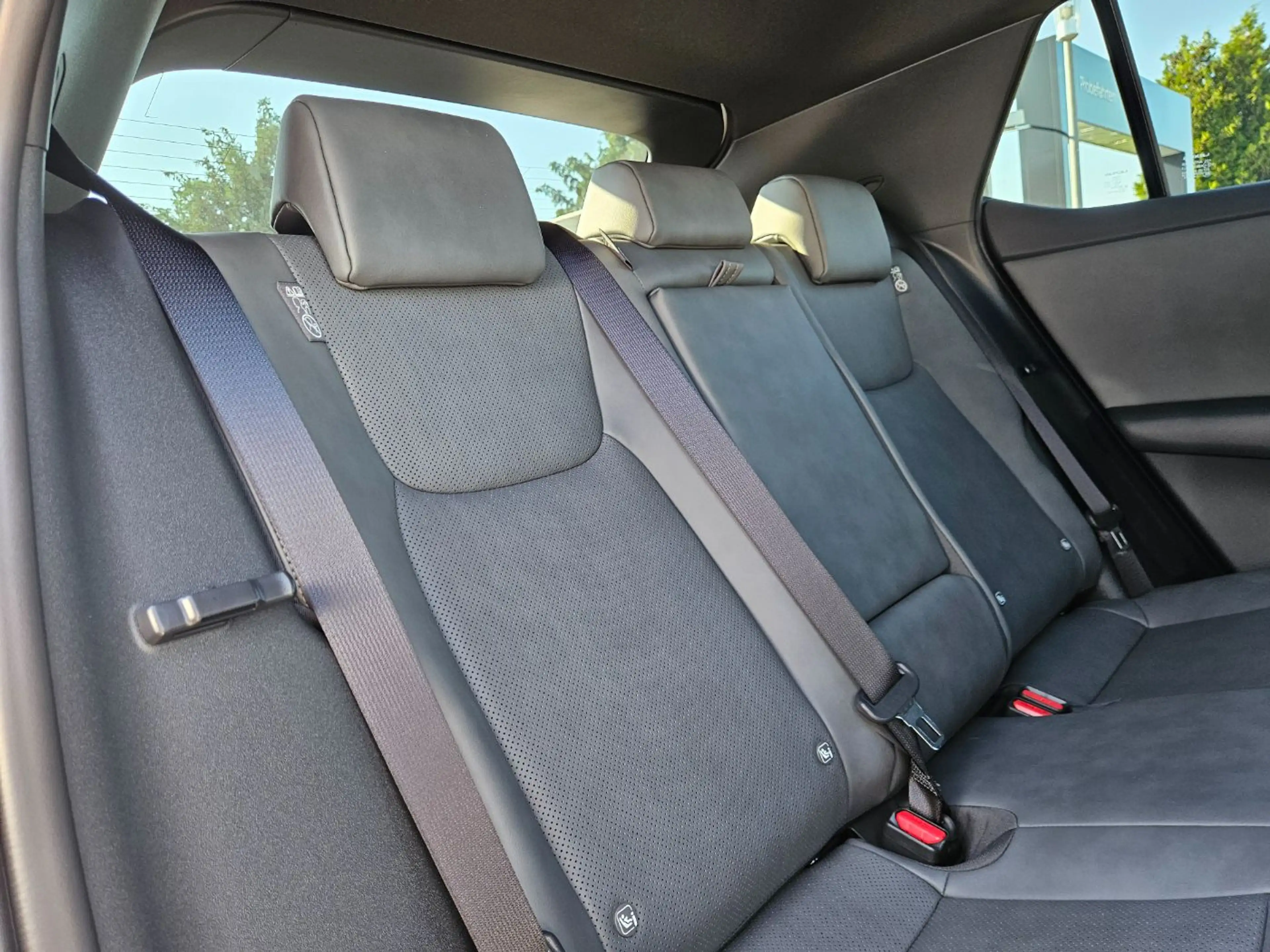 Lexus RZ 500e DIRECT4 Executive ACC+LED+Navi+SHZ — photo 15