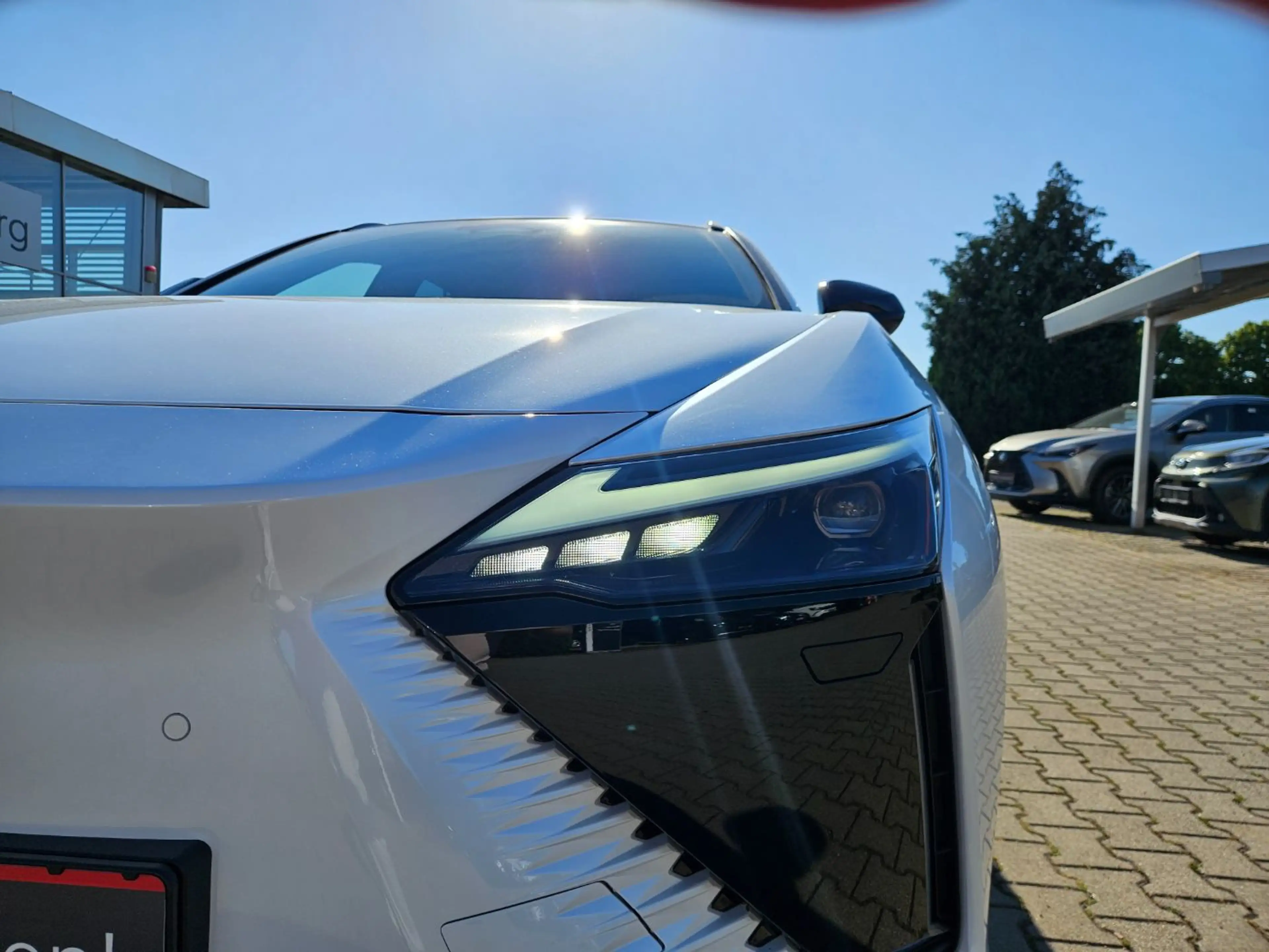 Lexus RZ 500e DIRECT4 Executive ACC+LED+Navi+SHZ — photo 5