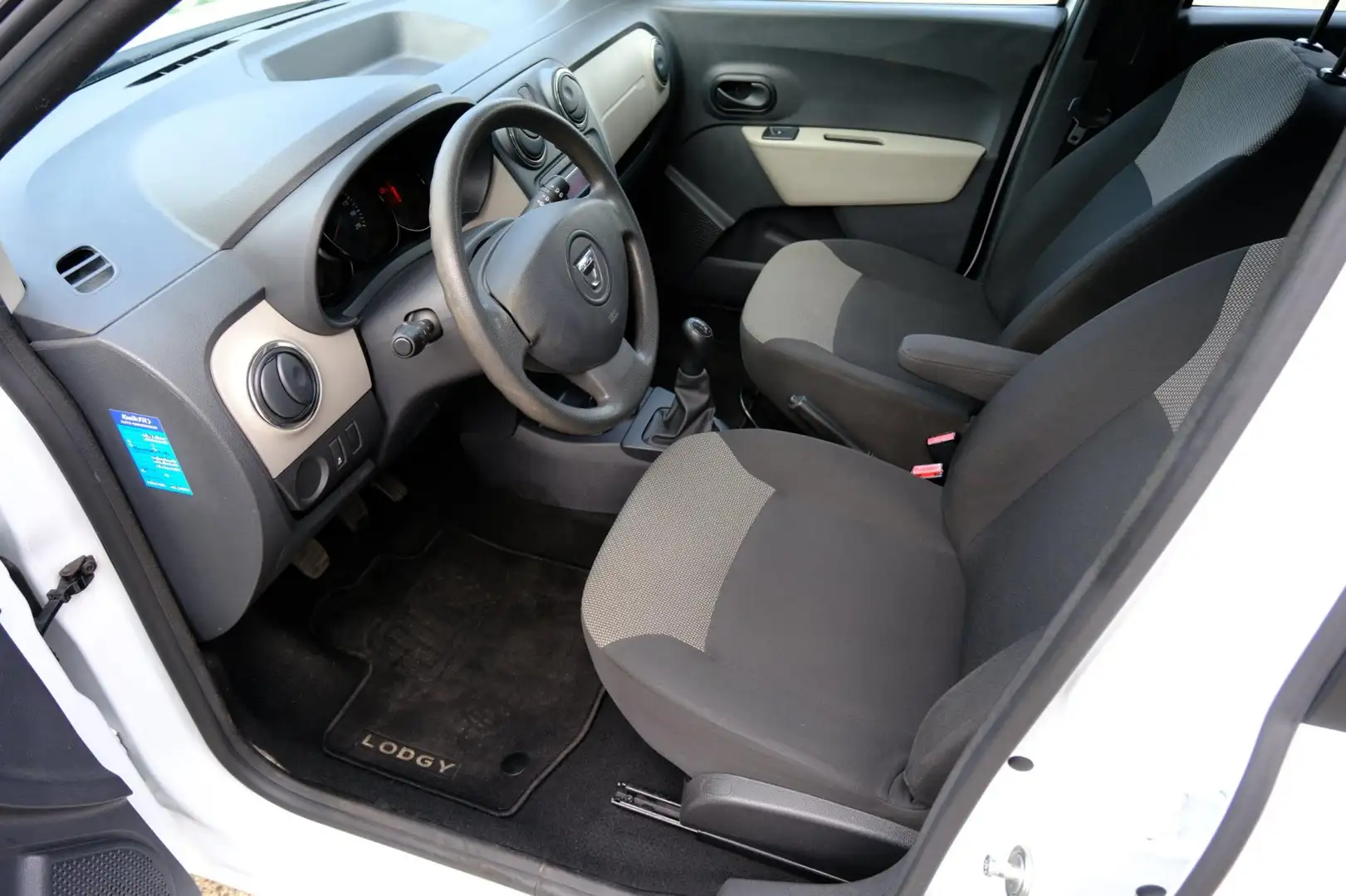 Dacia Lodgy 1.2 TCe Robust El ramen|Radio-CD|Bluetooth White - 2