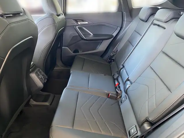BMW X1 view 11