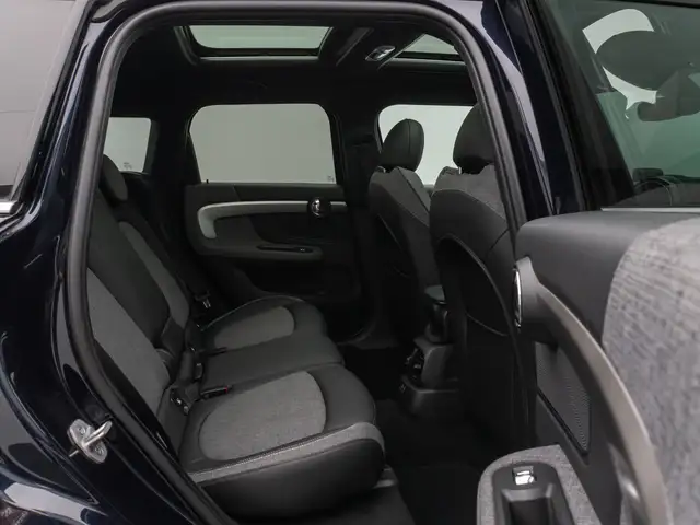 MINI Countryman view 26