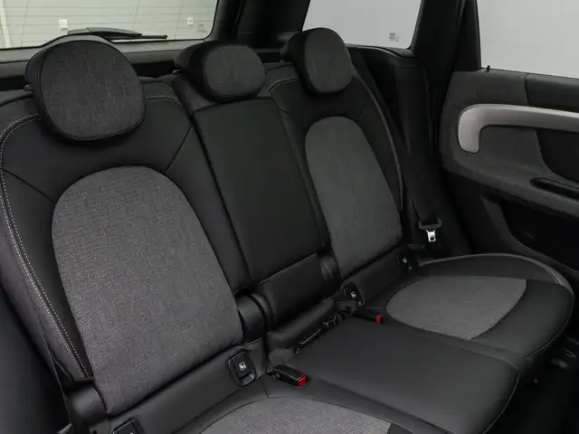 MINI Countryman view 27