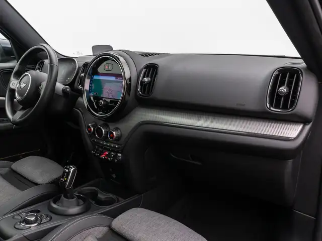 MINI Countryman view 23