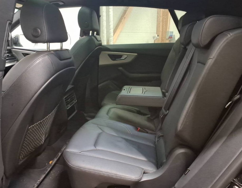 Audi Q8 50 TDI qu S line AHK HuD Pano Area View — photo 3