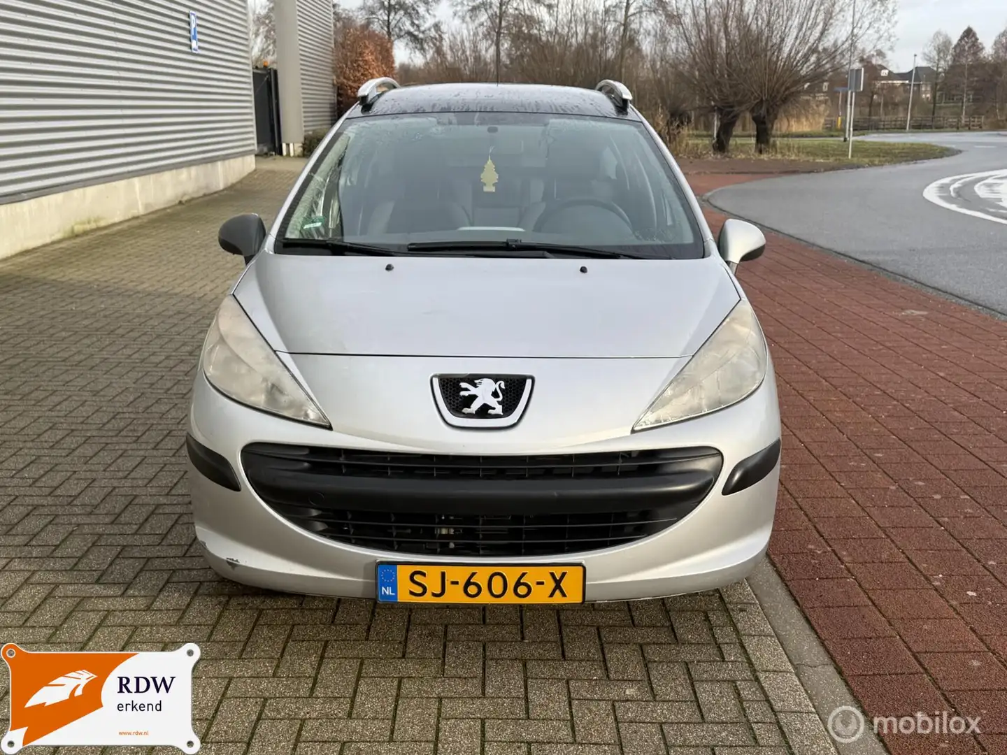 Peugeot 207 SW 1.4 VTi X-line White - 1