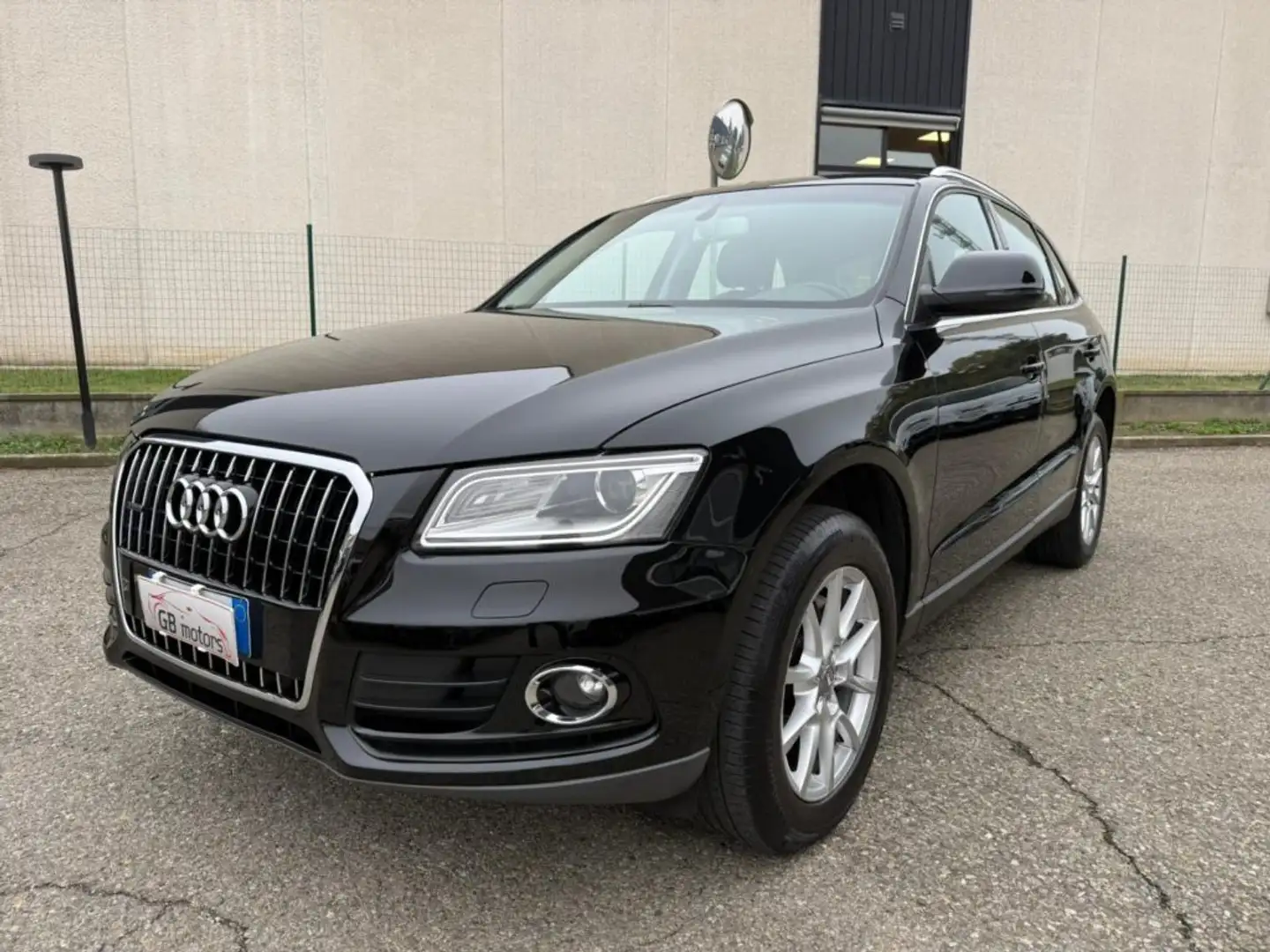 Audi Q5 2.0 TDI 177CV quattro S tronic Advanced XENO - 18 Noir - 1