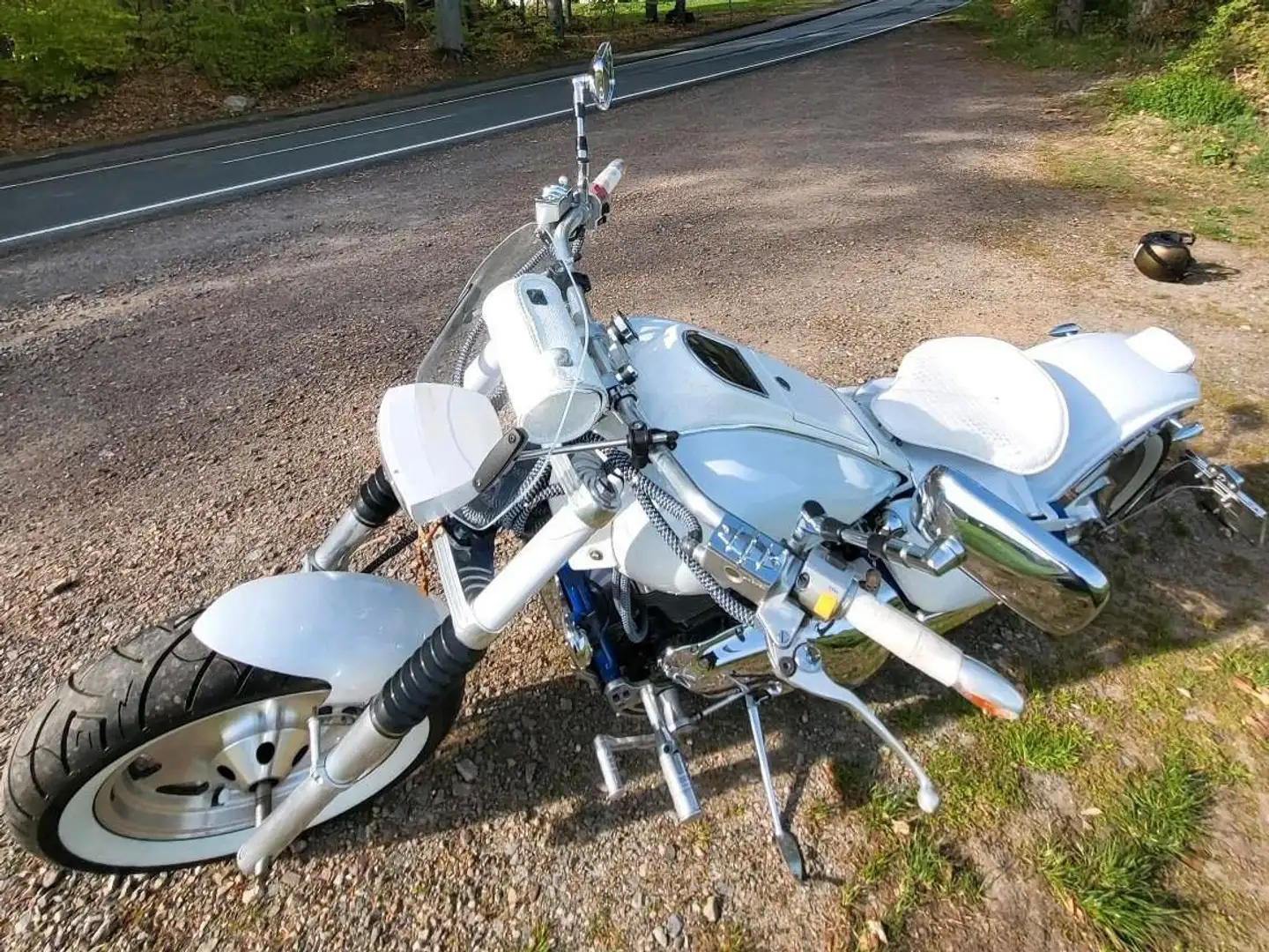 Suzuki VL 1500 Intruder Abs bijela - 2