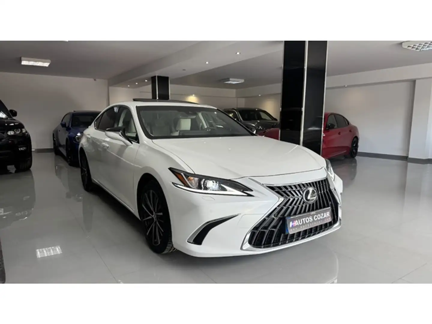 Lexus ES 300 300h ECO Blanc - 2