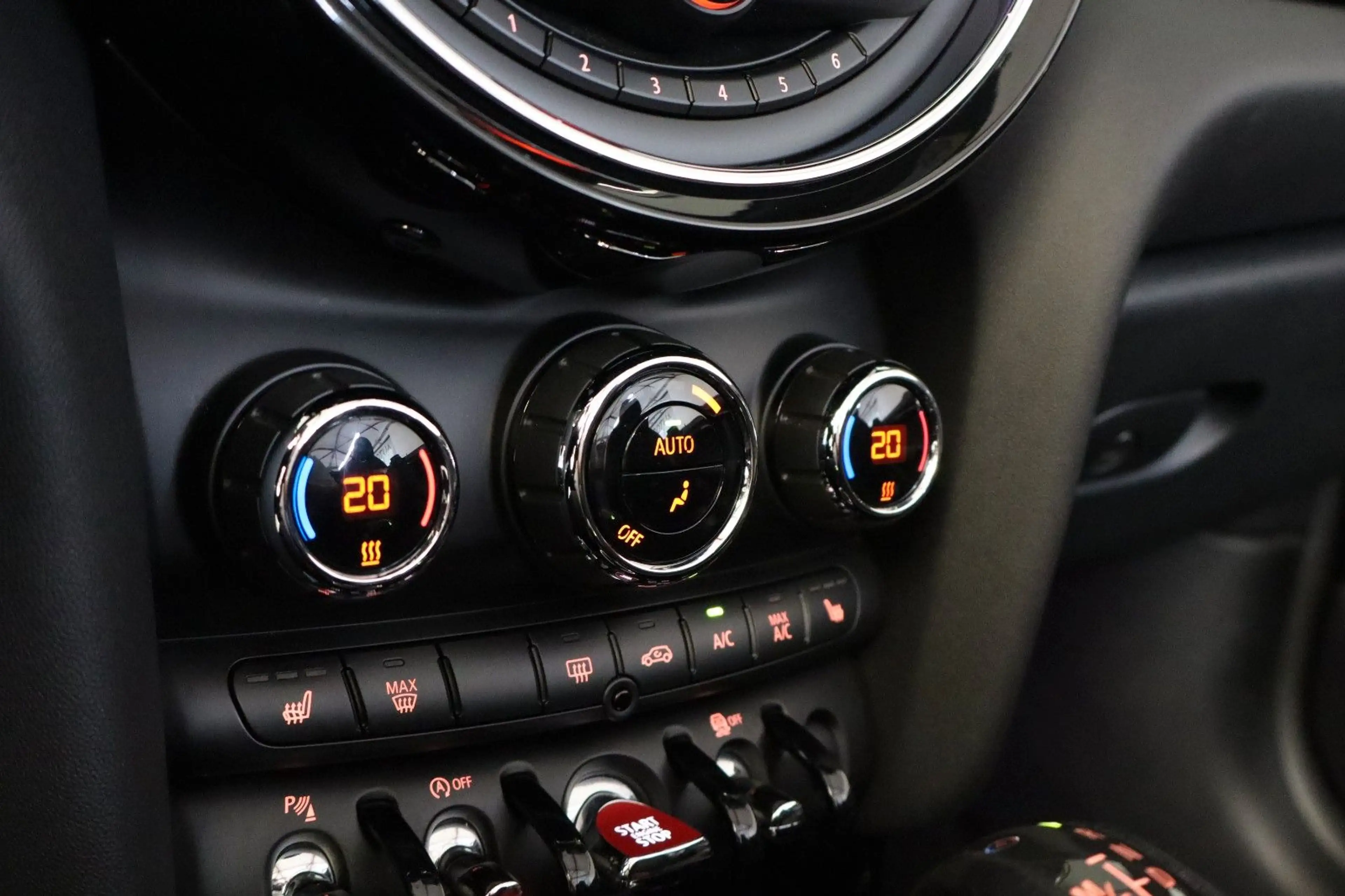 MINI John Cooper Works Cabrio 2,0 Aut. Keyless LED — photo 10
