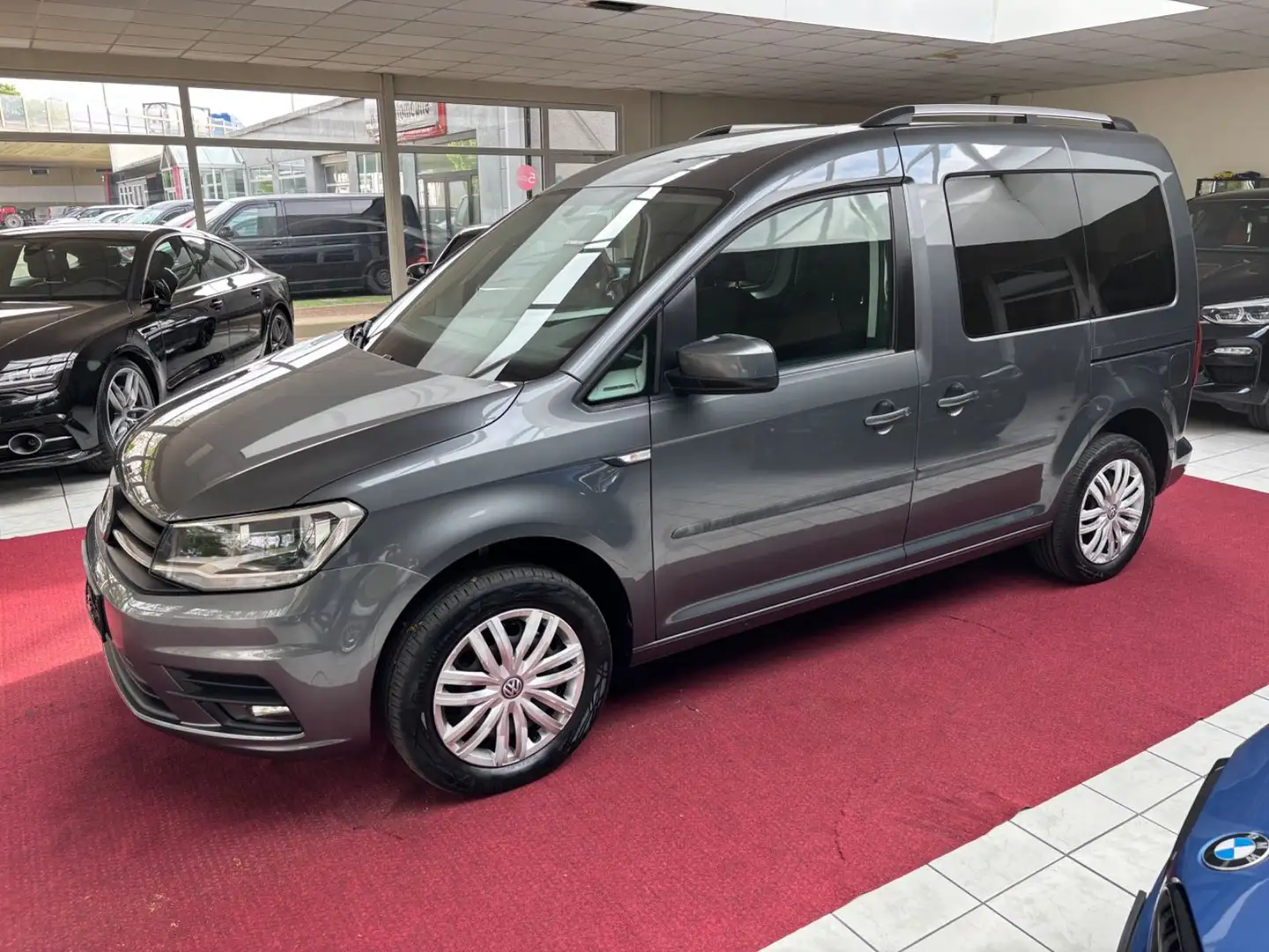 Volkswagen Caddy PKW Trendline BMT NAVI+DSG+PDC Grijs - 1