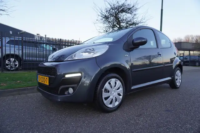 Peugeot 107 1.0 68PK 5D Active AIRCO Electr. Pakket Metallic