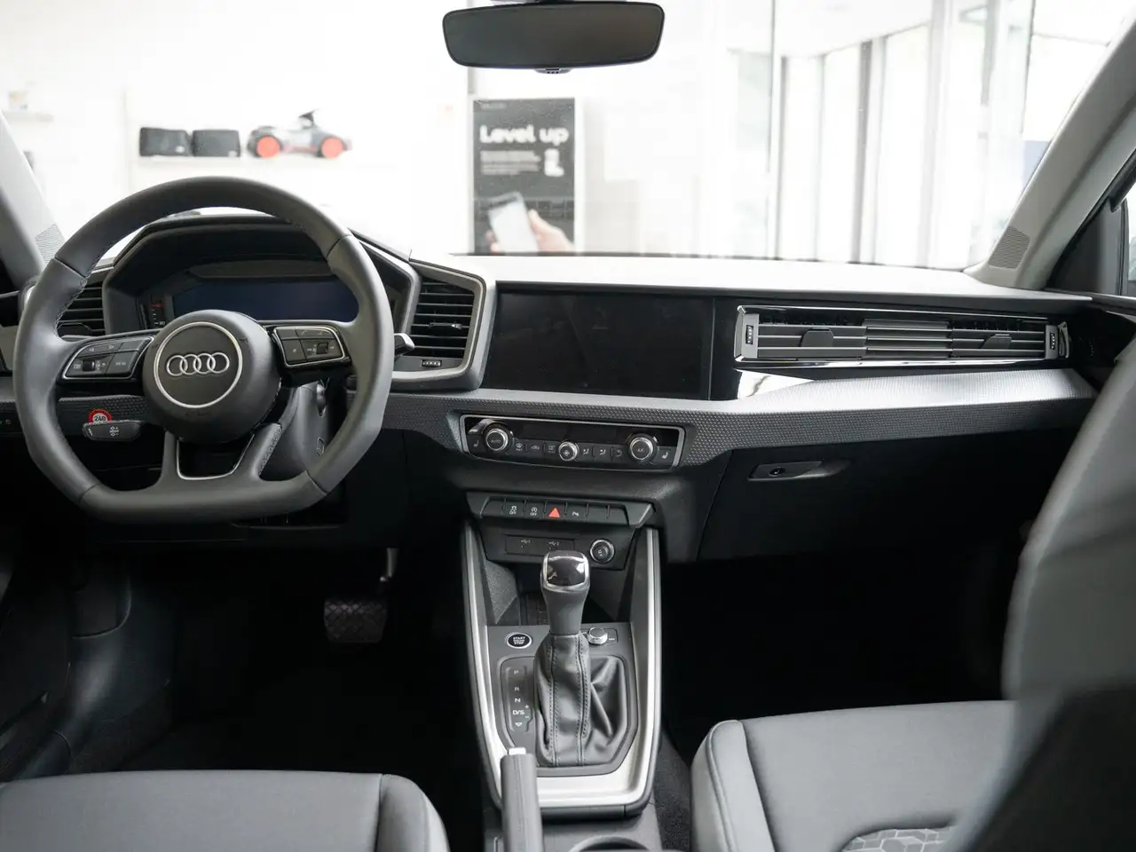 Audi A1 35 TFSI S tronic LED/MMI Navi plus/ 11