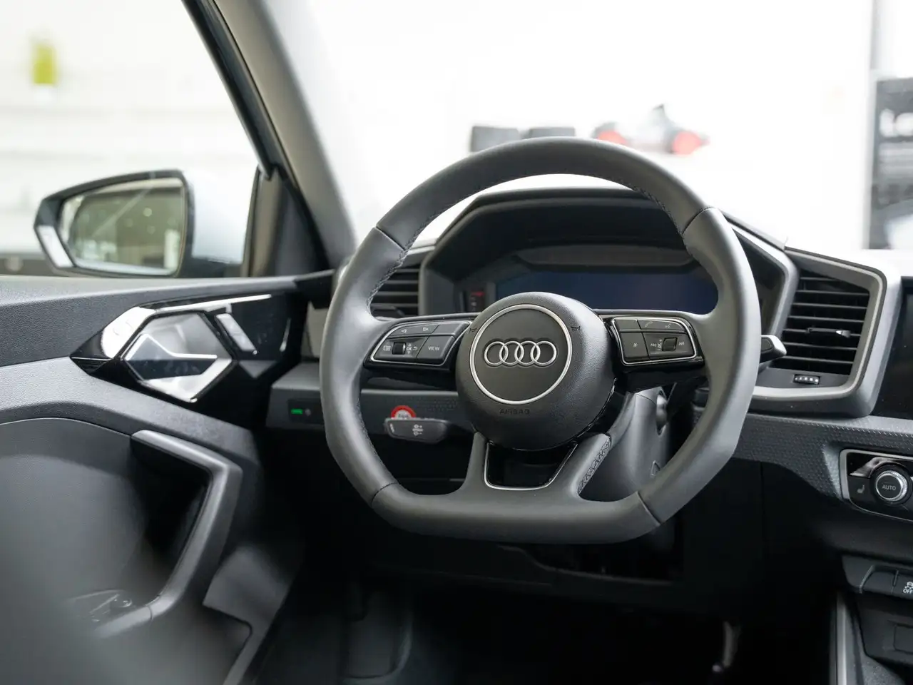 Audi A1 35 TFSI S tronic LED/MMI Navi plus/ 13