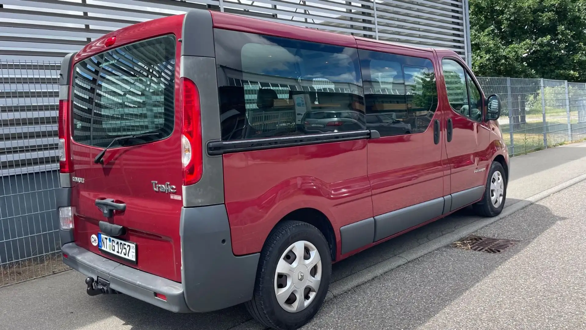 Renault Trafic 2.5 Dci-AUT-AHK-Klima-9 Sitzer-Garantie Roşu - 2